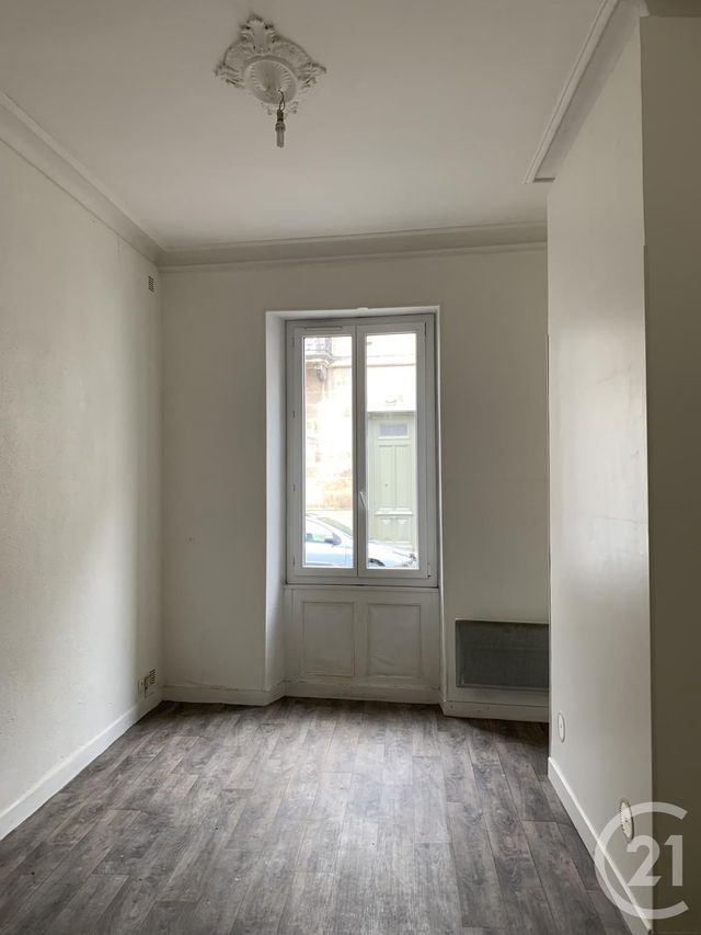 Appartement Studio à vendre - 1 pièce - 18.56 m2 - BORDEAUX - 33 - AQUITAINE - Century 21 Etude Saint-Seurin